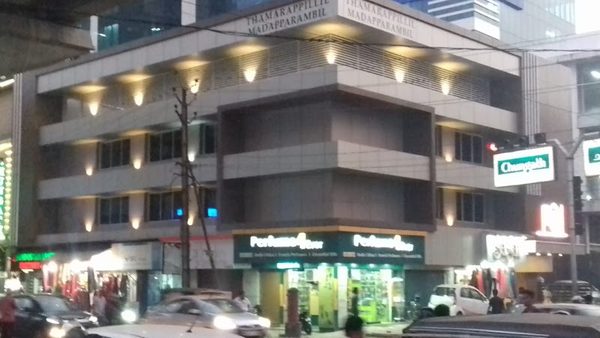 The Metro Pod - Backpackers A/C Dormitory