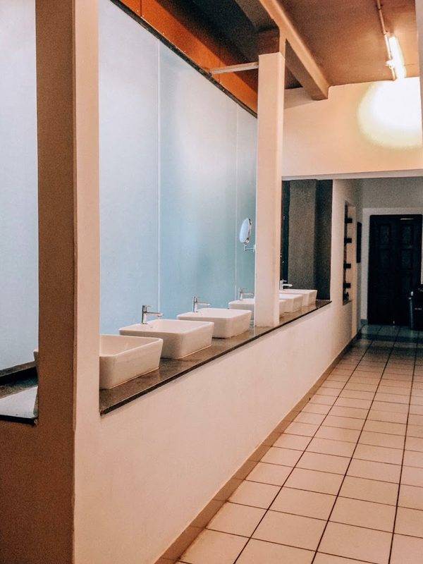 The Metro Pod - Backpackers A/C Dormitory